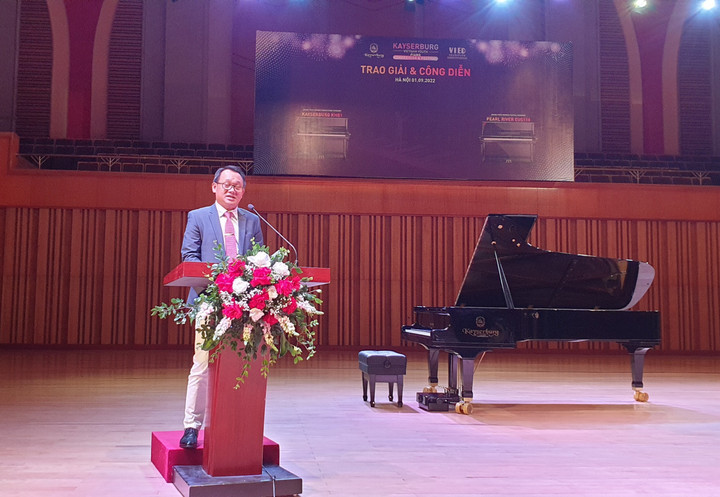 Tạo động lực phát triển cho những tài năng piano trẻ trong tương lai - 1
