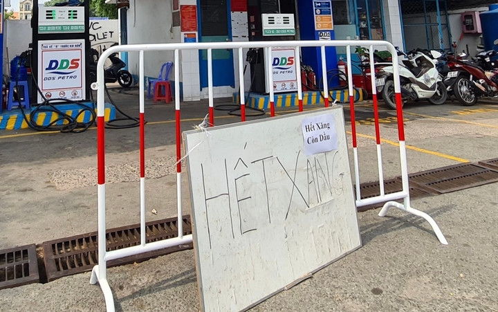 Petrolimex lý giải nguyên nhân loạt cây xăng dừng bán - 1