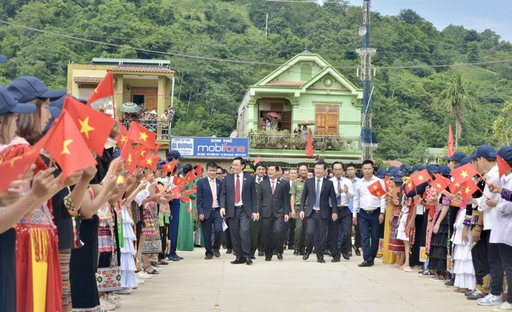 Chủ tịch Quốc hội: Giáo dục là chìa khóa để hướng tới tương lai - 5