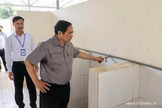 Thủ tướng: Đất nước thịnh hay suy là nhờ sự nghiệp giáo dục - 11