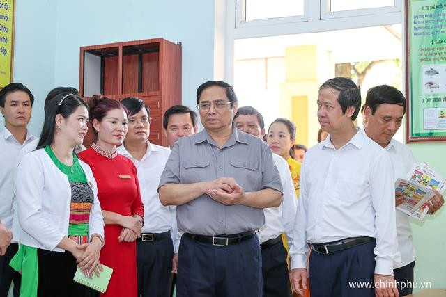 Thủ tướng: Đất nước thịnh hay suy là nhờ sự nghiệp giáo dục - 8