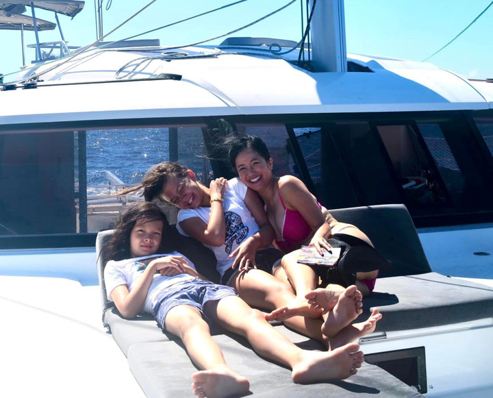 Sao Việt 4/9: Diva Hồng Nhung khoe cơ bụng săn chắc ở tuổi 52 - 1