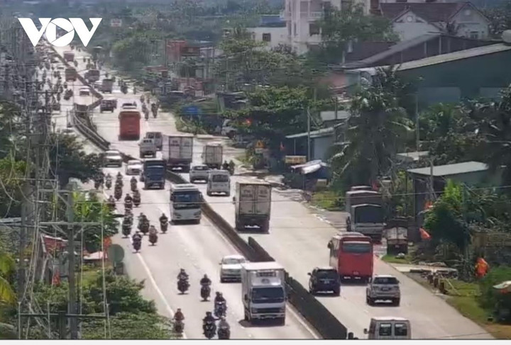 Cửa ngõ miền Tây quá tải, trạm thu phí BOT cầu Rạch Miễu 2 lần xả trạm - 3