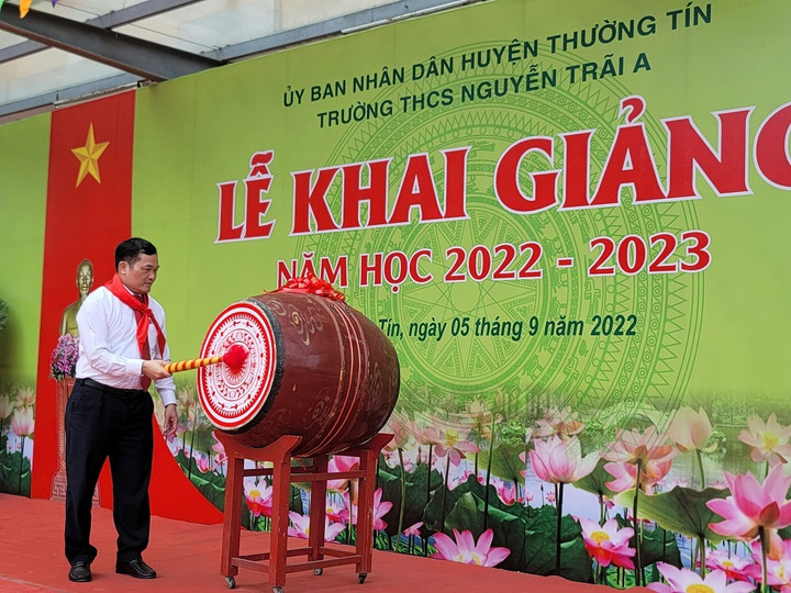 Hà Nội: Học sinh huyện Thường Tín háo hức chào đón lễ khai giảng năm học mới - 1