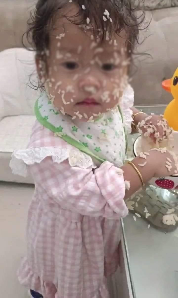 Cảnh 'nhanh tay lẹ mắt' của các siêu quậy nhí khiến bố mẹ vừa tức vừa cười ngất - 2