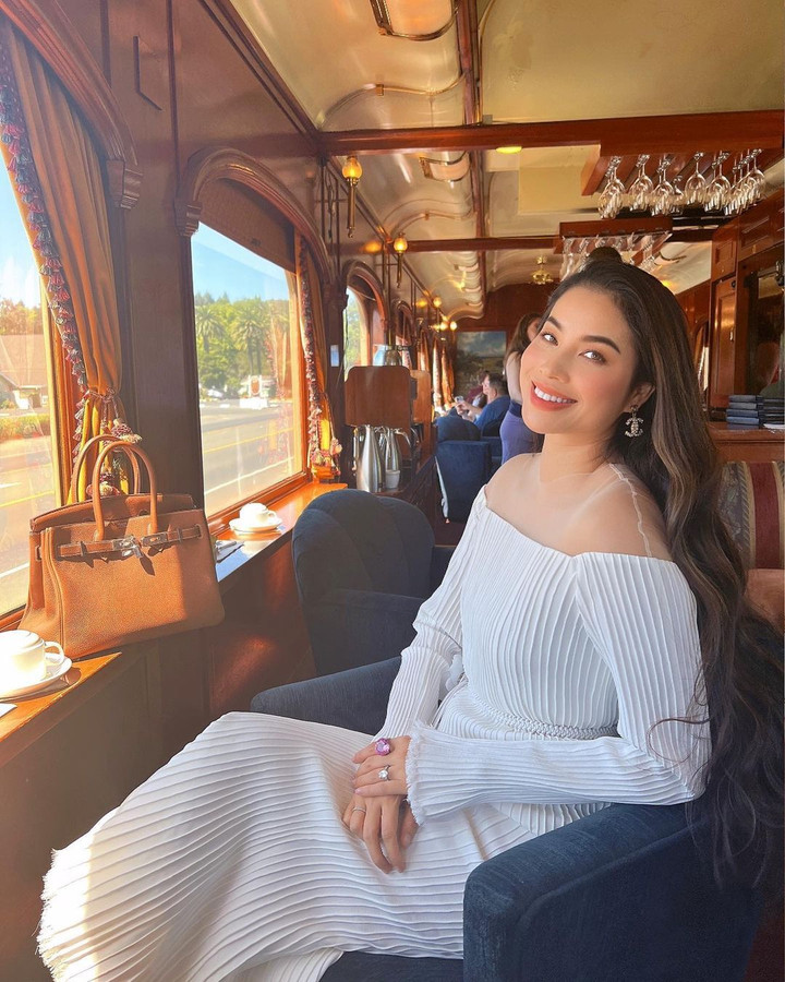 Sao Việt 6/9: Hoà Minzy vui vẻ bên bạn trai cũ, khẳng định 'mãi là gia đình' - 9