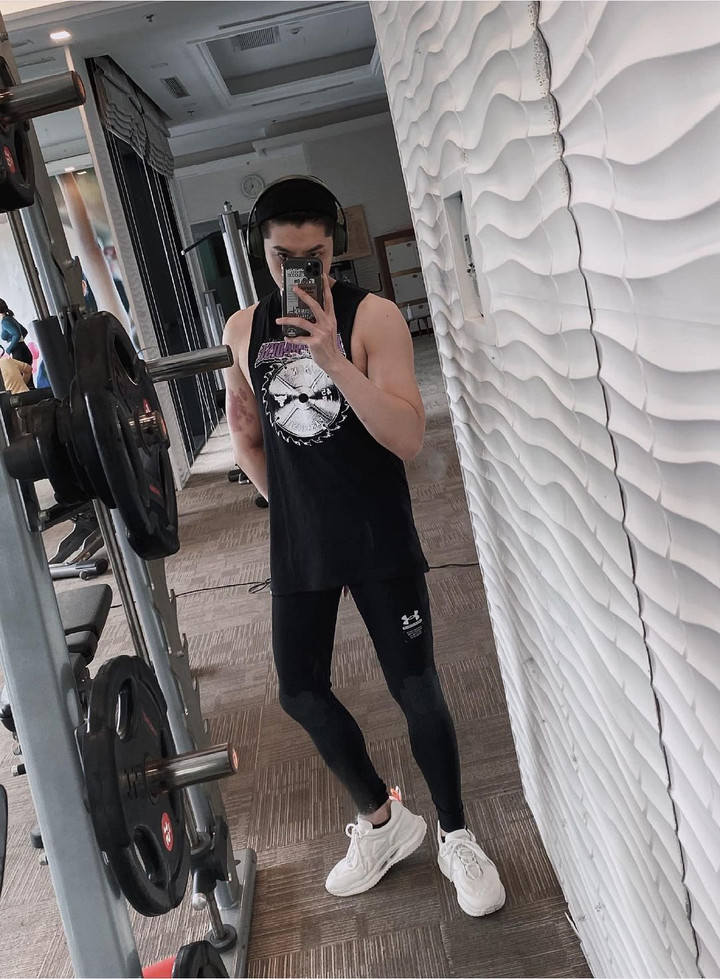 Sao Việt 7/9: Lệ Quyên sắm thêm nhẫn kim cương siêu to - 3