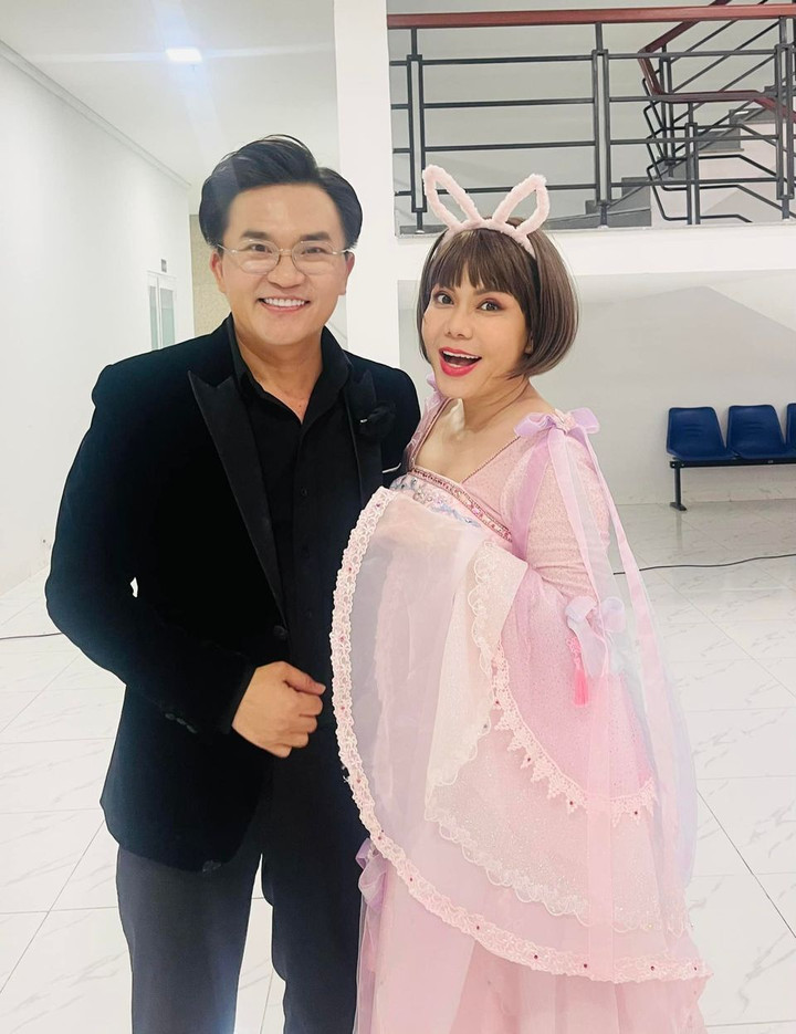 Sao Việt 7/9: Lệ Quyên sắm thêm nhẫn kim cương siêu to - 7