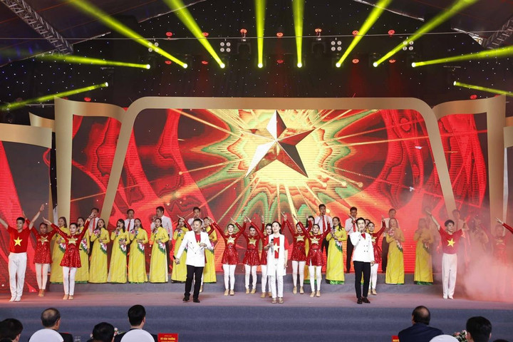 Chủ tịch nước dự Lễ kỷ niệm 120 năm ngày sinh Tổng Bí thư Lê Hồng Phong - 2