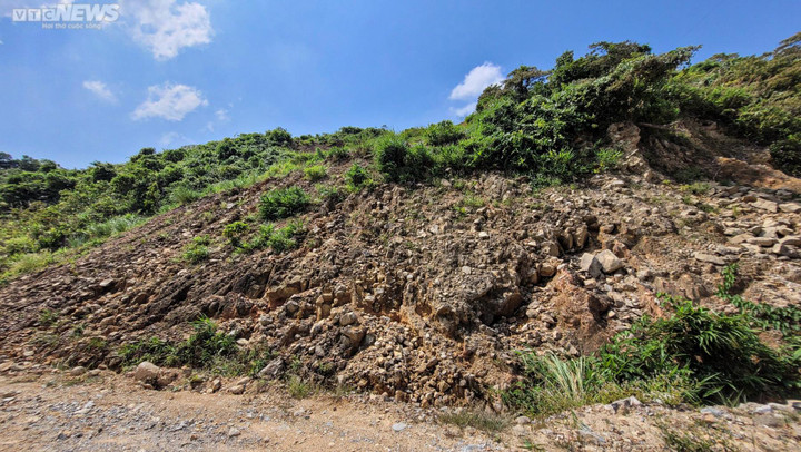 Hiểm họa sạt lở đất trong quá trình thi công đường điện Vũng Áng - Quảng Trạch - 10