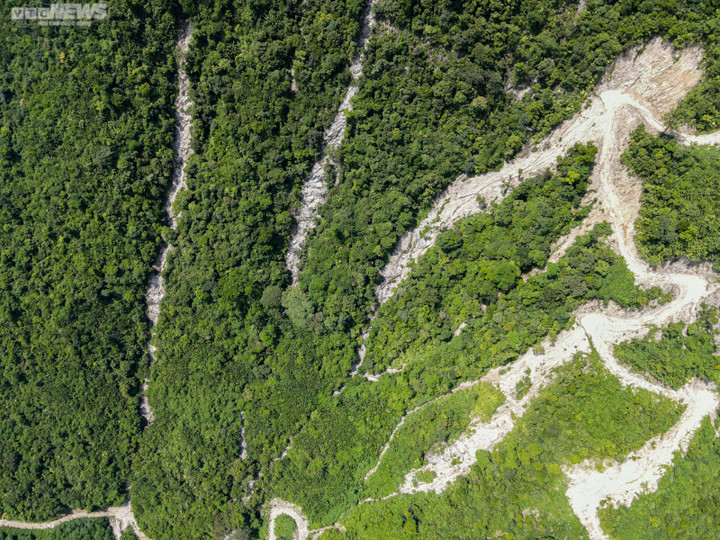 Hiểm họa sạt lở đất trong quá trình thi công đường điện Vũng Áng - Quảng Trạch - 6