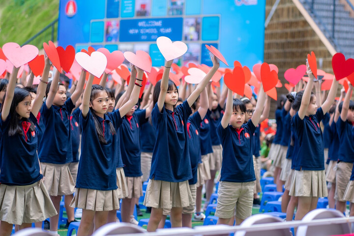 Hiệu trưởng dùng 'bài hịch' dí dỏm để khích lệ học trò - 2