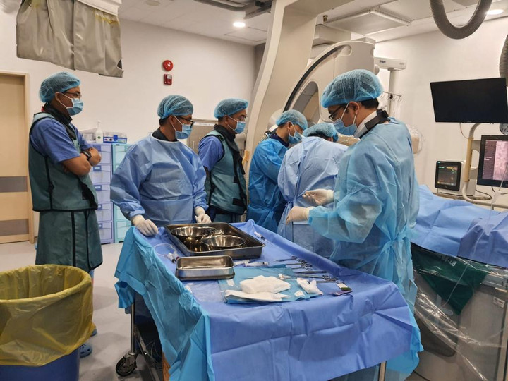 Điều trị thành công nhiều ca rối loạn nhịp tim phức tạp - 1