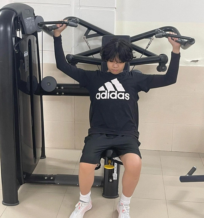 Em vợ tương lai của Đoàn Văn Hậu: 13 tuổi cao 1m77, trông như tài tử Hàn Quốc - 4