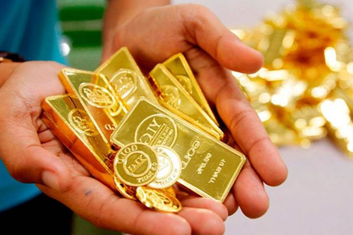 Giá vàng hôm nay 8/9: Giảm cả trong nước và quốc tế - 1