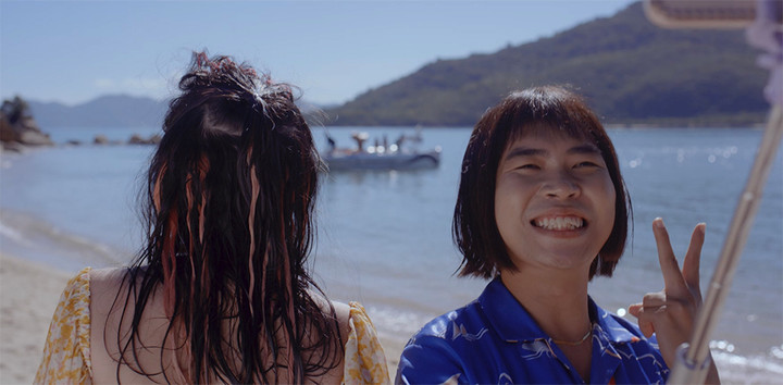 Hoa hậu Tiểu Vy 'lên bờ xuống ruộng' trong phim kinh dị đầu tay - 3