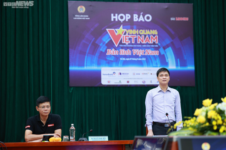 Vinh danh 13 tập thể, cá nhân xuất sắc trong chương trình 'Vinh quang Việt Nam' - 2