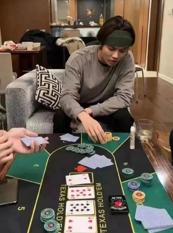 Nghiện cờ bạc, Thành Long và nhiều sao Hoa ngữ từng khốn đốn, lao đao - 3