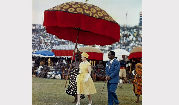 Sự nghiệp của Nữ hoàng Elizabeth II và những con số kỷ lục - 6