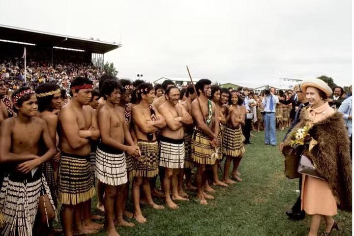 Sự nghiệp của Nữ hoàng Elizabeth II và những con số kỷ lục - 8