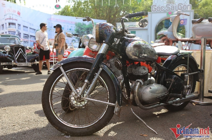 Dàn xe cổ Tiệp Khắc của nam luật sư Việt - 7