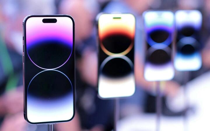 Quốc gia bán iPhone 14 đắt nhất thế giới - 2