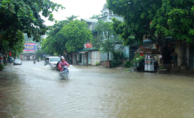 Hòa Bình sơ tán 148 người bị cô lập do mưa lũ - 1