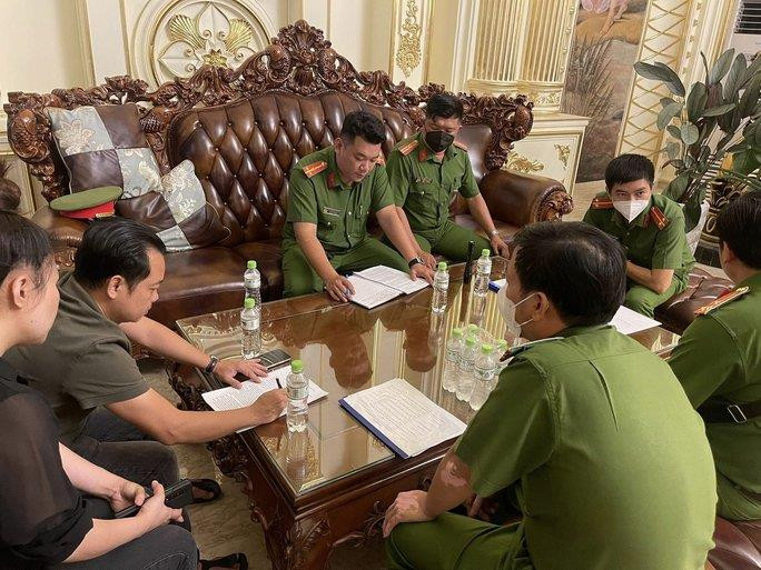 24 cơ sở karaoke ở Bình Dương bị xử phạt, tạm đình chỉ - 1