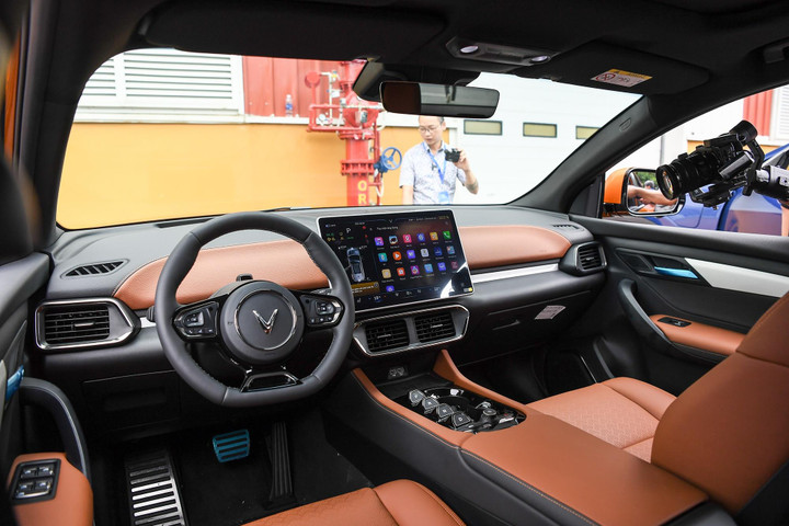 Cận cảnh VinFast VF 8 phiên bản thương mại - 6