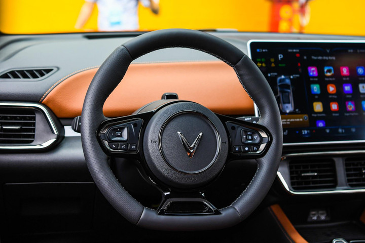 Cận cảnh VinFast VF 8 phiên bản thương mại - 7