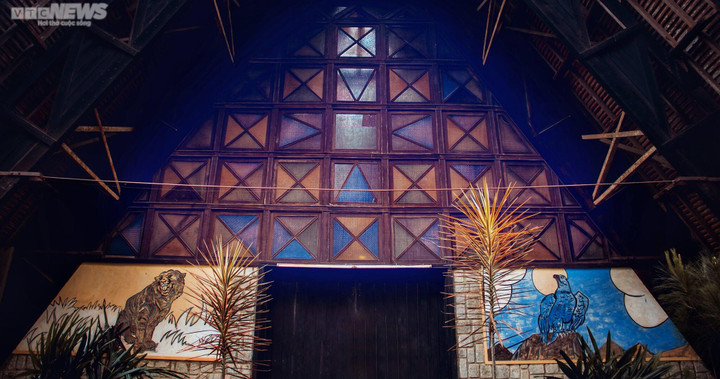 Ảnh: Khám phá nhà thờ gỗ mang kiến trúc nhà rông ở Đà Lạt - 5