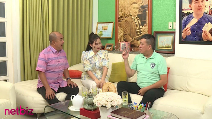 Danh hài Nhật Cường tiết lộ chưa thể tổ chức lễ cưới với vợ dù con trai 20 tuổi - 1