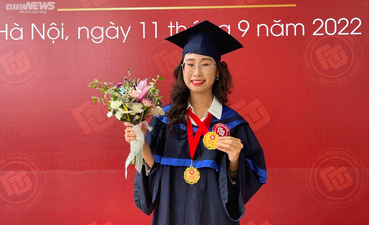 Thủ khoa đầu ra Ngoại thương đạt GPA 4.0: 'Không bao giờ học quá 10 giờ tối' - 1