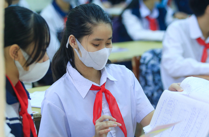 Hà Nội hỗ trợ 50% học phí năm học 2022 - 2023 - 1