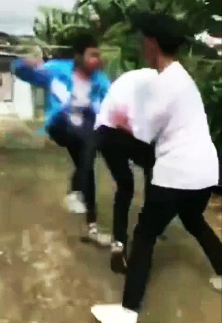 Hai học sinh lớp 7 bị đánh nhiều lần, phải nhập viện cấp cứu - 2