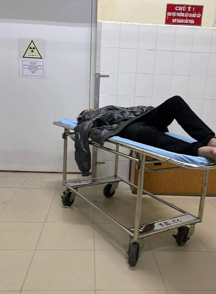 Hai học sinh lớp 7 bị đánh nhiều lần, phải nhập viện cấp cứu - 3