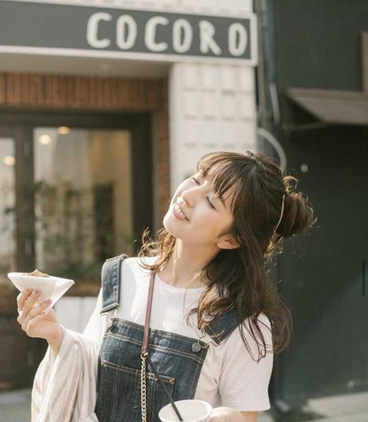 Bạn gái tin đồn của Minamino: 'Thiên thần' Nhật Bản sở hữu đường cong tuyệt mỹ - 5