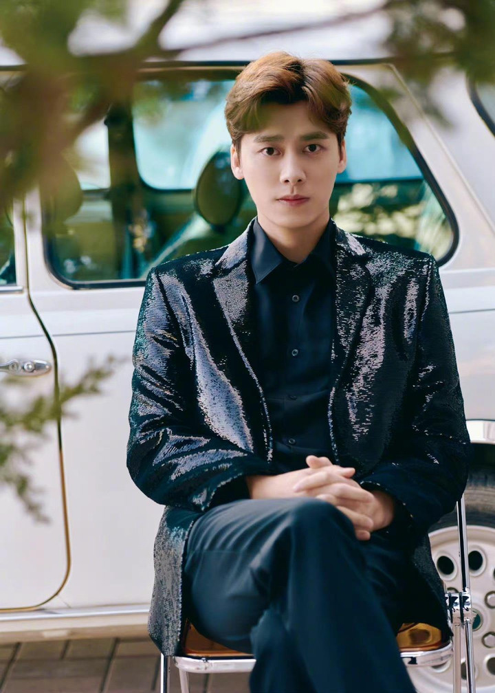 Cuộc sống thác loạn của Lý Dịch Phong, diễn viên vừa bị bắt vì mua dâm - 2