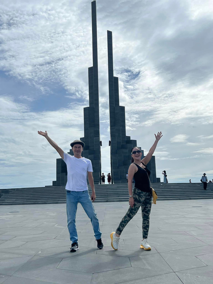 Sao Việt 14/8: Lưu Hương Giang tươi tắn trở lại sau ồn ào của chồng - 4