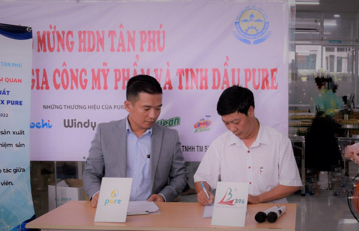 Tham quan nhà máy gia công mỹ phẩm & tinh dầu của PURE Essential Oils - 2