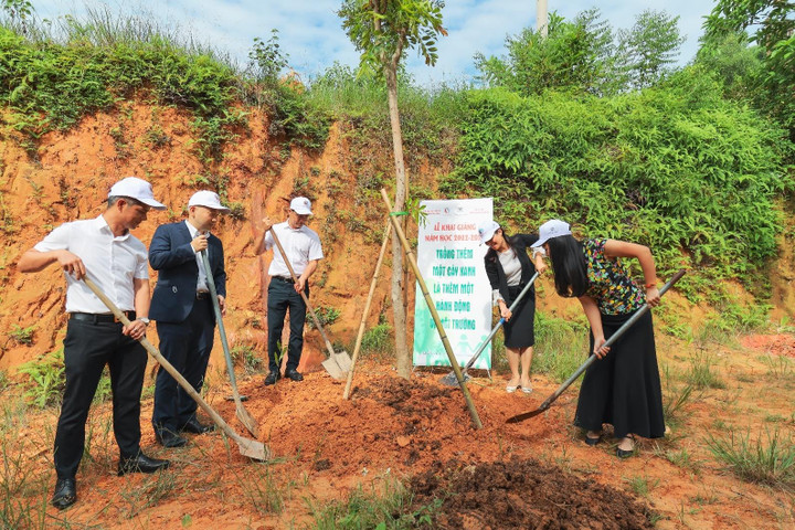 Toyota chung tay xanh hóa học đường với nhiều hoạt động ý nghĩa - 1