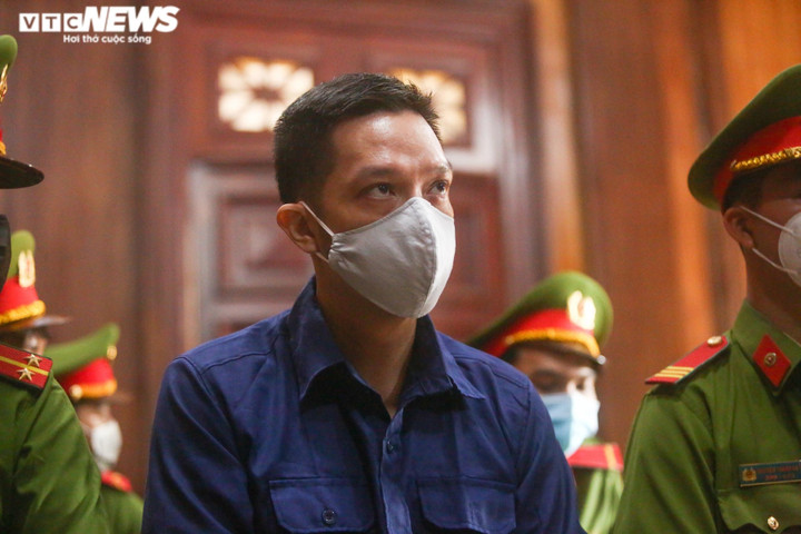 Hoàn tất điều tra bổ sung vụ bé gái 8 tuổi bị 'dì ghẻ' hành hạ đến chết - 2