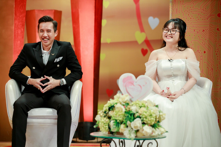 Mơ thấy người yêu phản bội, chàng trai vội cầu hôn lúc 3 giờ sáng - 3