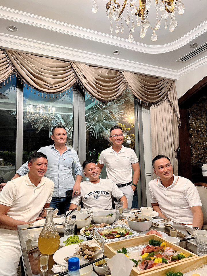 Vợ chồng Chi Bảo tới thăm biệt thự hoành tráng của Bảo Thy - 7