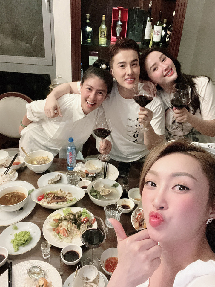 Vợ chồng Chi Bảo tới thăm biệt thự hoành tráng của Bảo Thy - 6