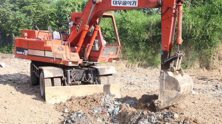 Công an Bình Dương tiếp tục điều tra vụ chôn hơn 2.100 tấn chất thải trái phép - 1