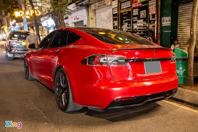 Cận cảnh Tesla Model S Plaid tại Việt Nam - 2