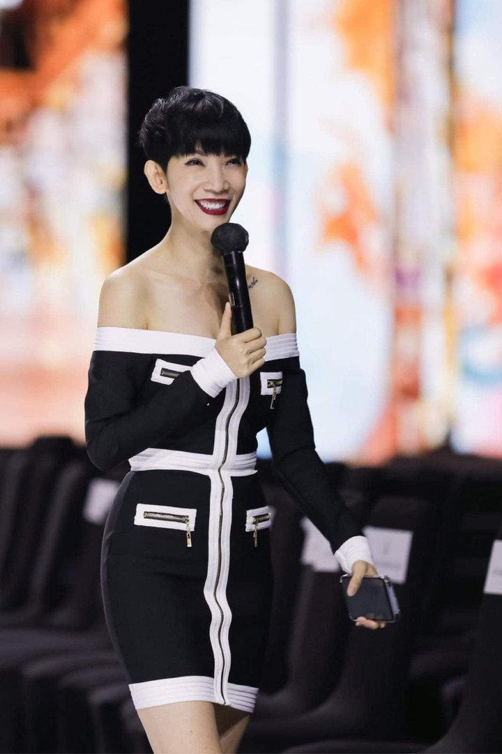 Dàn sao 'Những cô gái chân dài' thay đổi thế nào sau 18 năm? - 10