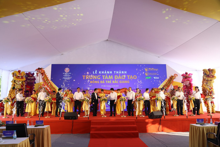 Hà Nội FC khánh thành trung tâm đào tạo cầu thủ trẻ ở Bắc Giang - 1