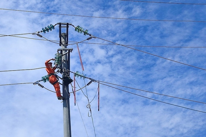 Hoạt động sản xuất kinh doanh của EVNNPC tiếp tục tăng trưởng - 5